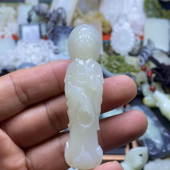 颈饰未镶嵌和田玉