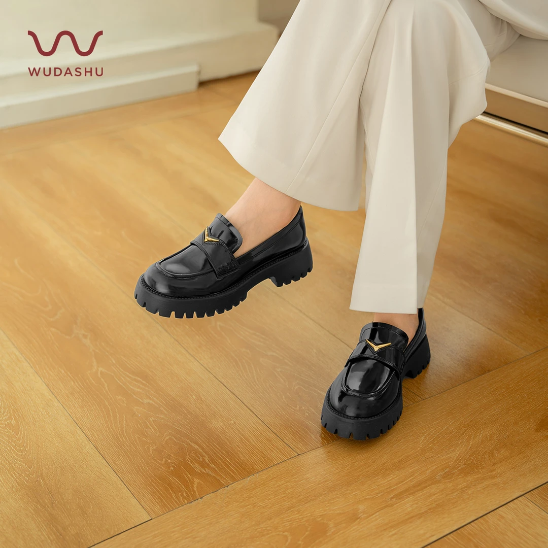 穿高跟鞋的吴大叔复古粗跟一脚蹬英伦风小皮鞋女学院风乐福鞋Z230