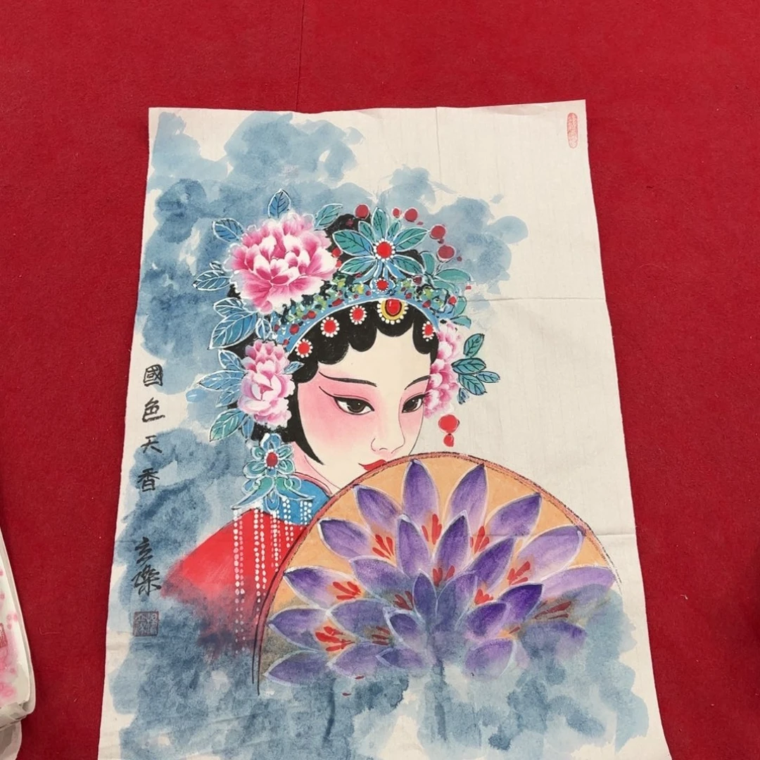 国画花鸟等图案为一体而