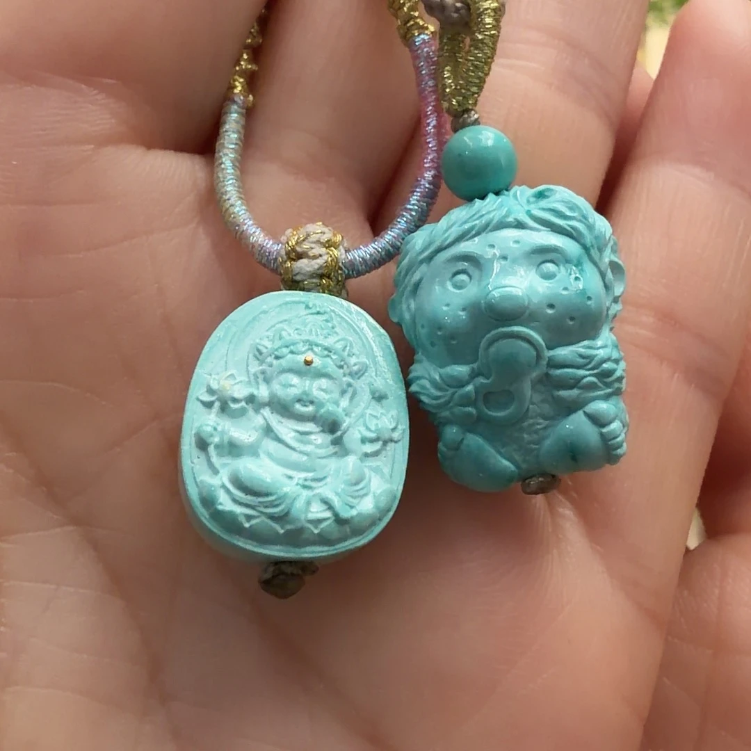 绿松石未镶嵌颈饰