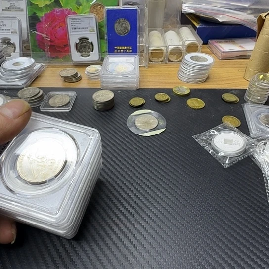 其他普通金属大40纪念币38一个