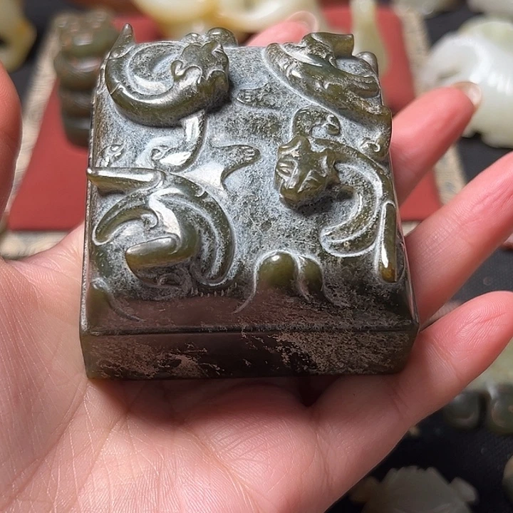 皓***月和田玉（糖玉）未镶嵌挂件