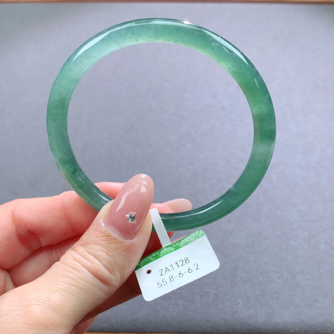 翡翠手镯未镶嵌天然翡翠手镯叮当镯