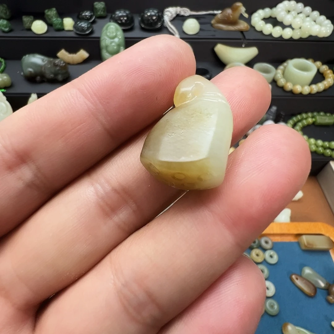 和田玉未镶嵌包链