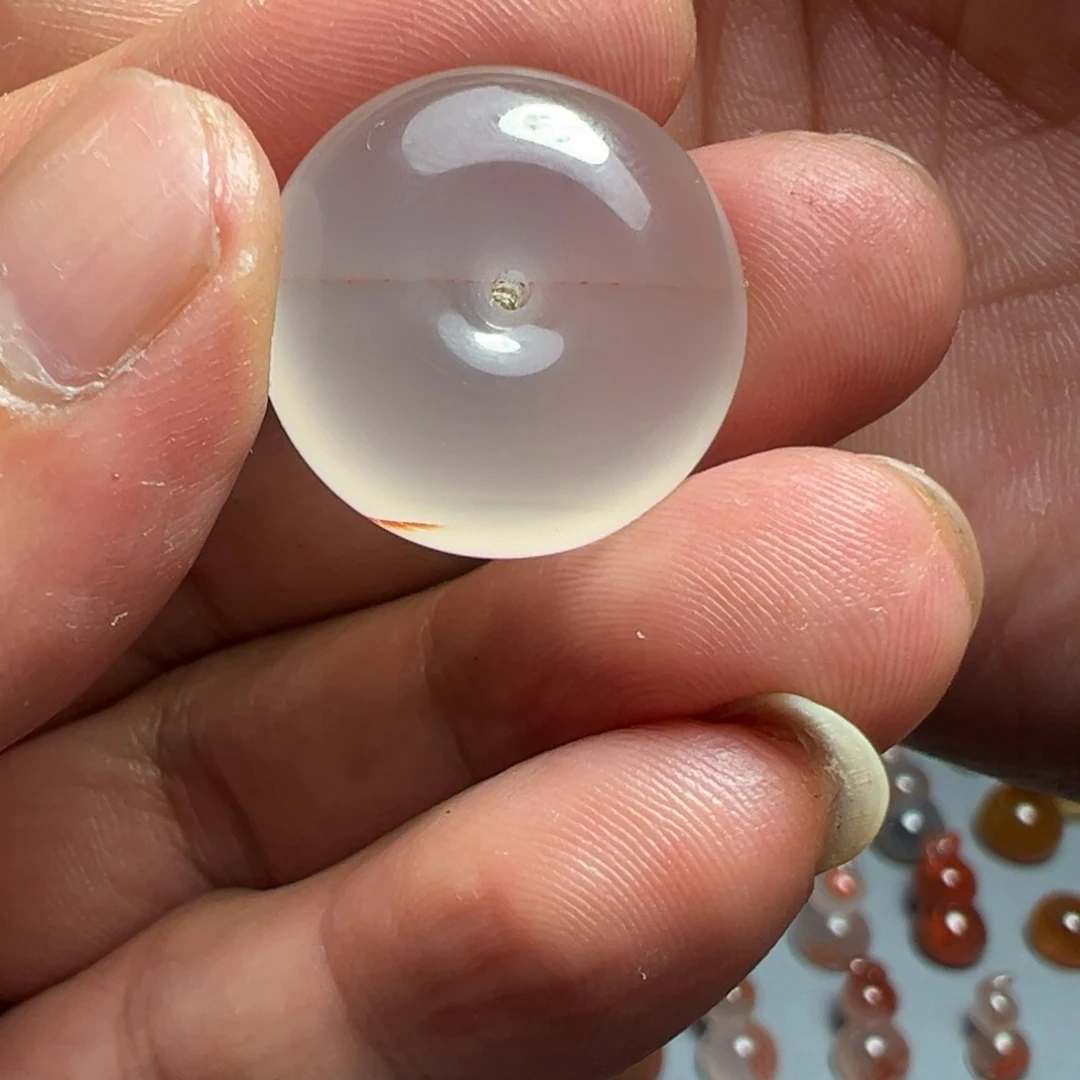 南红玛瑙A未镶嵌原矿无优化平安扣22.6*9.6