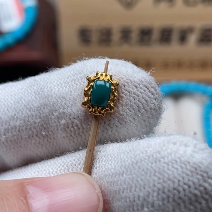 绿松石18K金镶嵌珠宝奇石