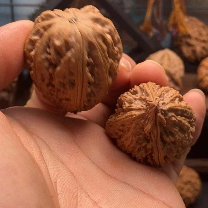 文玩核桃吊坠千*裂的11