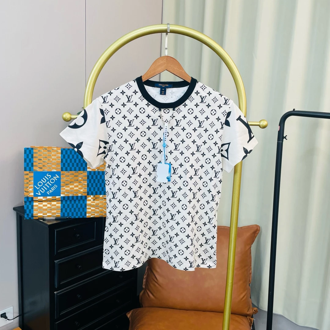 99新 LouisVuitton/路易威登 新款链条白色满印短袖 M码