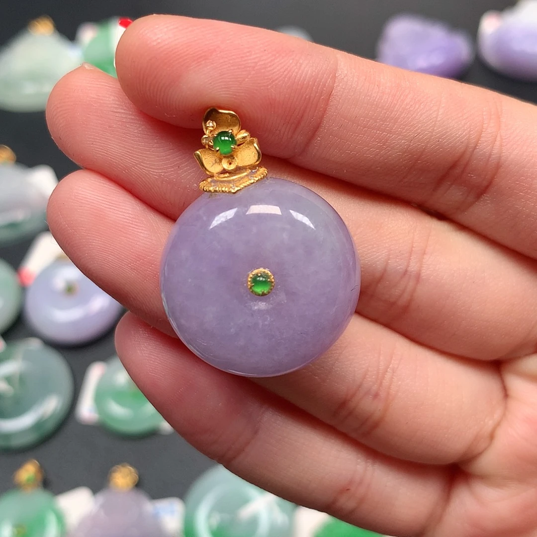 颈饰18K金镶嵌翡翠翡翠吊坠