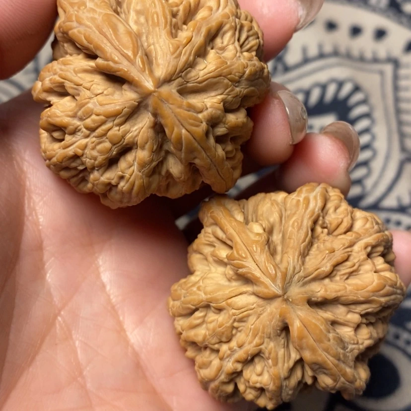 【闪购商品】文玩核桃吊坠i***羽粗筋 花