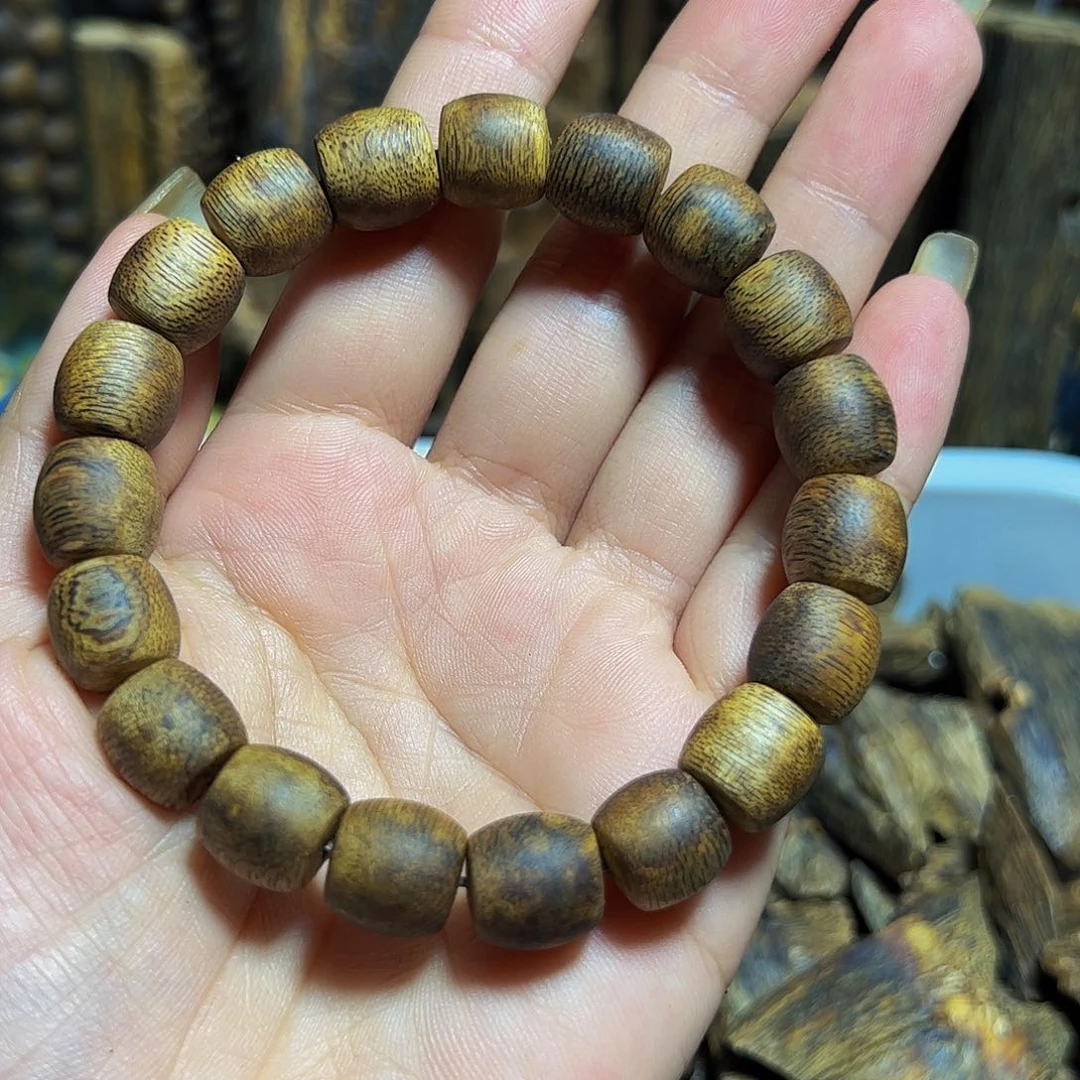 河***部树脂制品乌身圆叶鼓珠1.1单圈10.5
