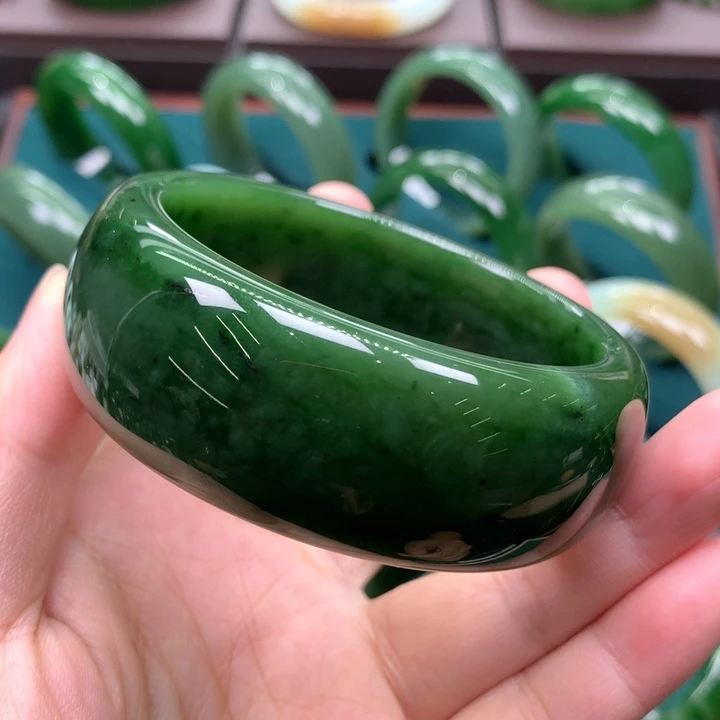 未镶嵌手镯和田玉（碧玉）6162