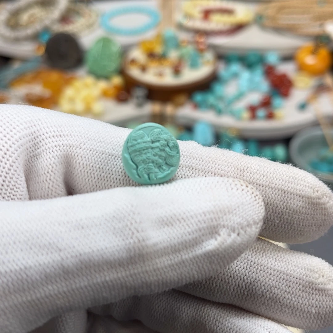 绿松石未镶嵌雕刻件扎基拉姆