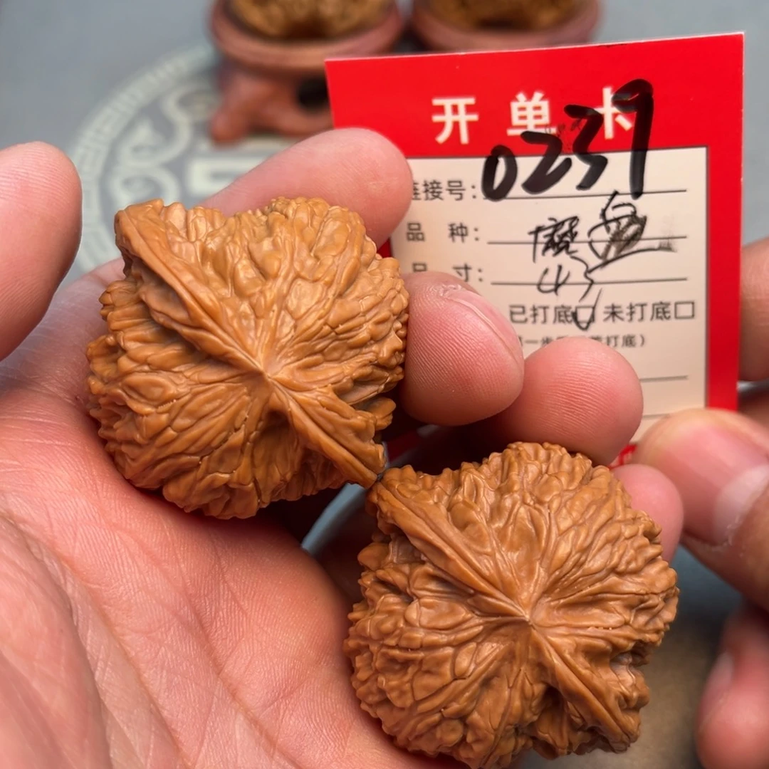 文玩核桃吊坠文玩