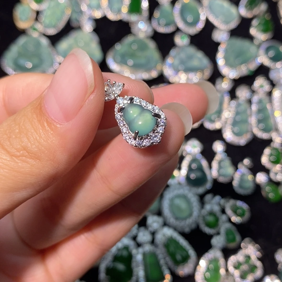 翡翠未镶嵌颈饰天然