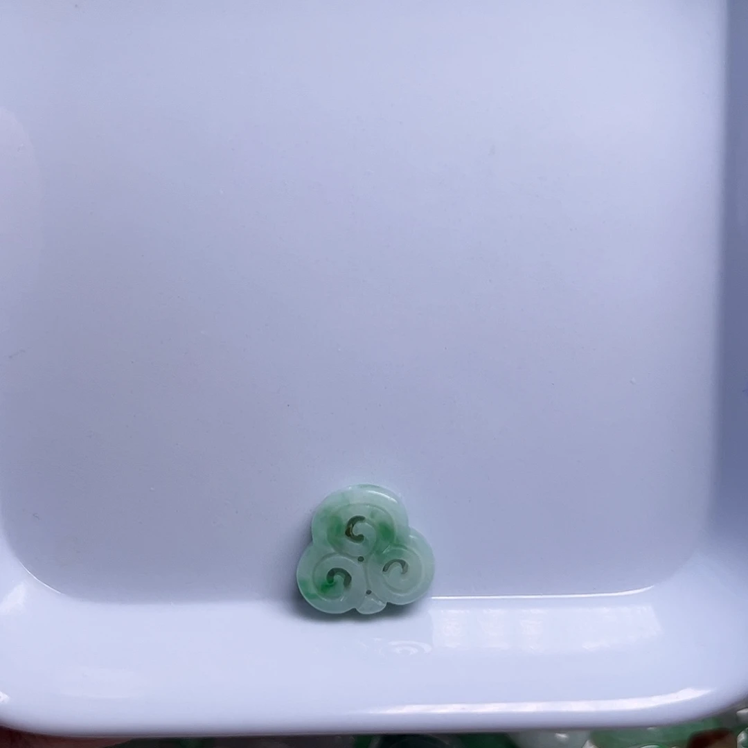 颈饰未镶嵌翡翠天然翡翠