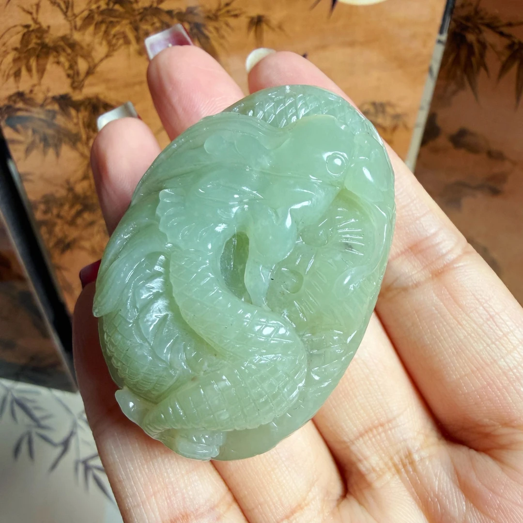 天然和田玉祥龙雕刻吊坠男士礼品背部微棉送男士朋友生日礼物