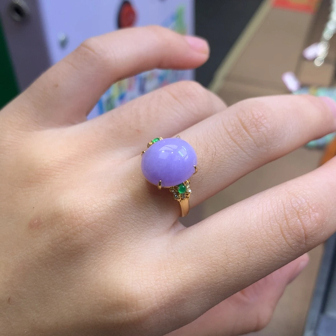 翡翠18K金镶嵌颈饰翡翠