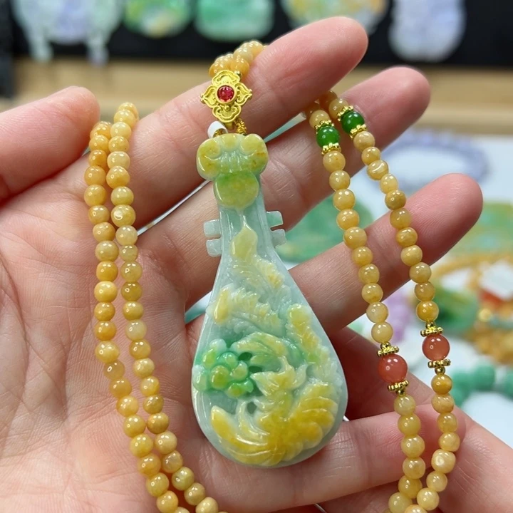 颈饰未镶嵌翡翠吊坠