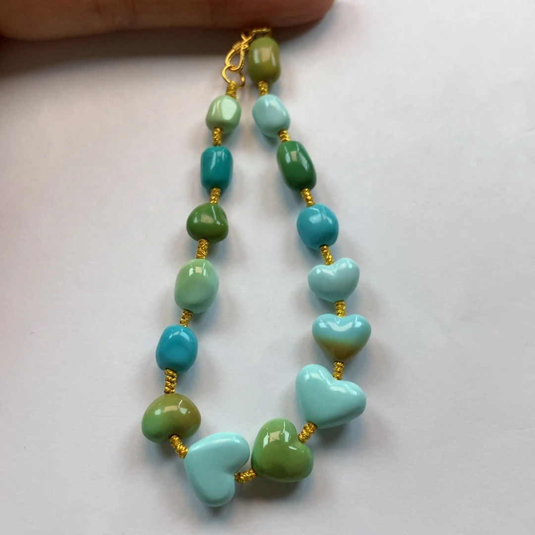 绿松石手串未镶嵌山*