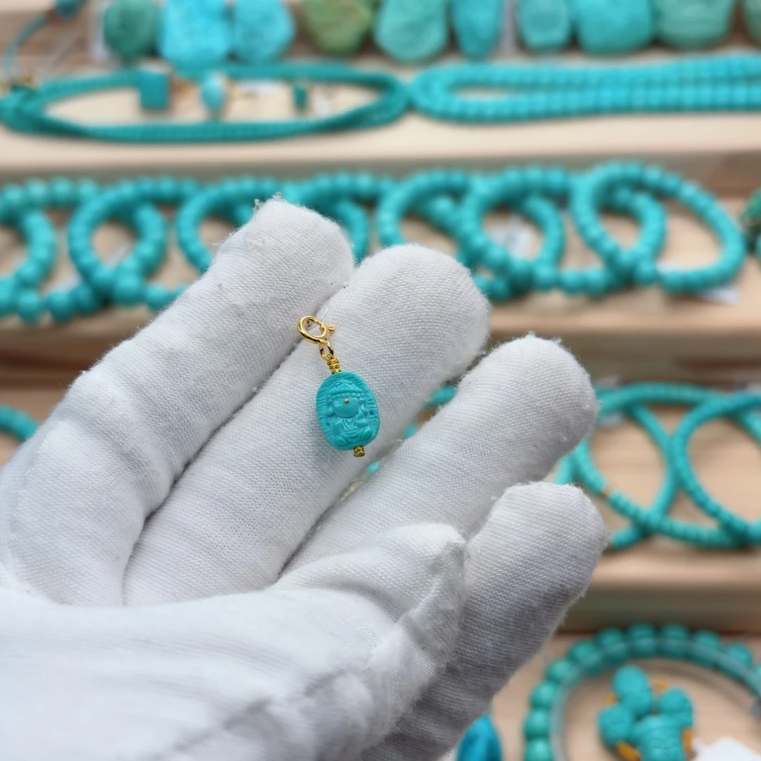 绿松石未镶嵌珠宝奇石