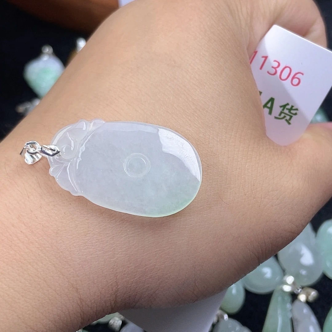 翡翠未镶嵌颈饰天然