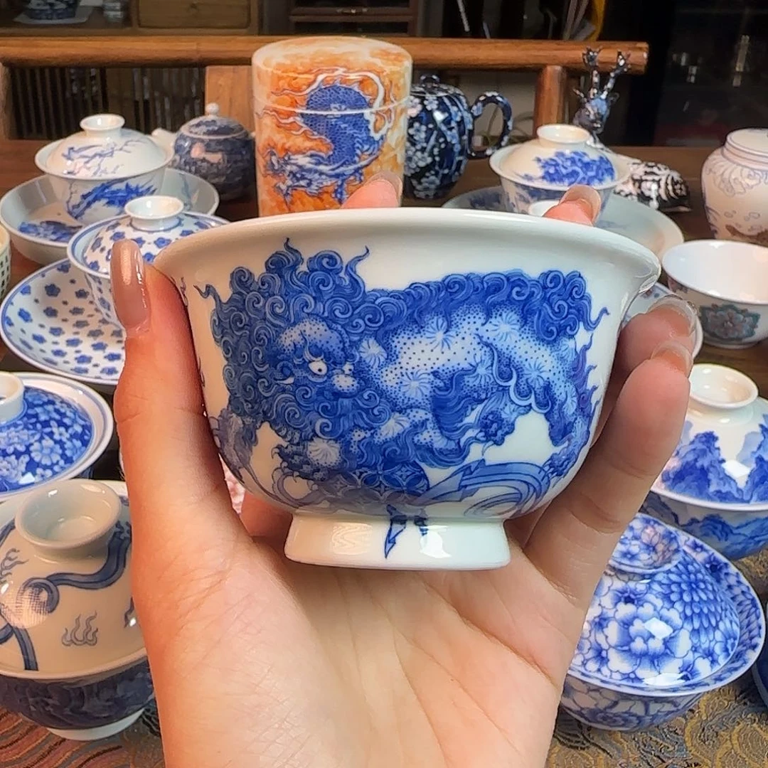 重工点工双狮滚绣球压手杯手绘