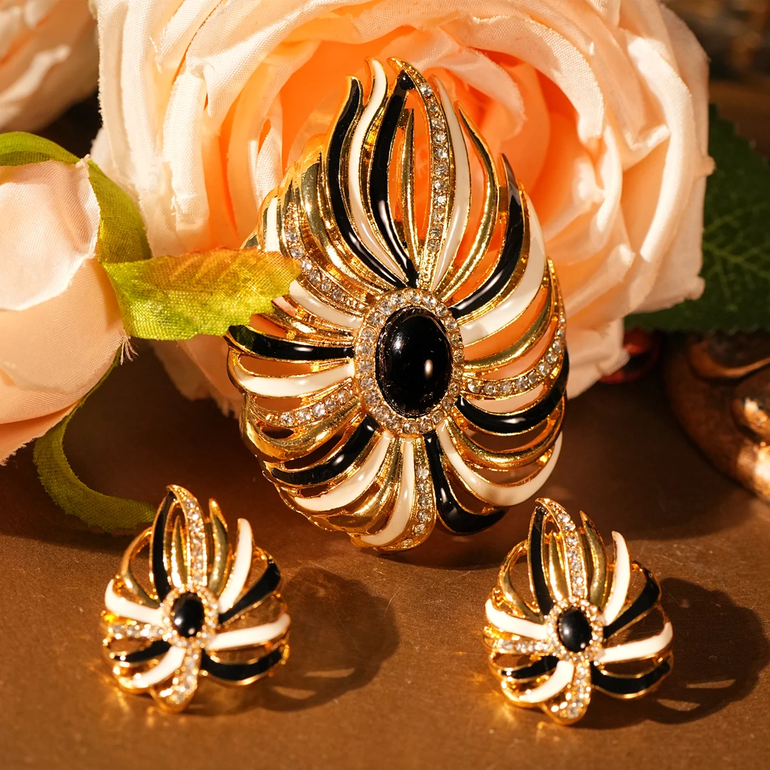 铜合金耳饰 【6020】LeLe 胸针耳钉套装 复古满钻圣火令