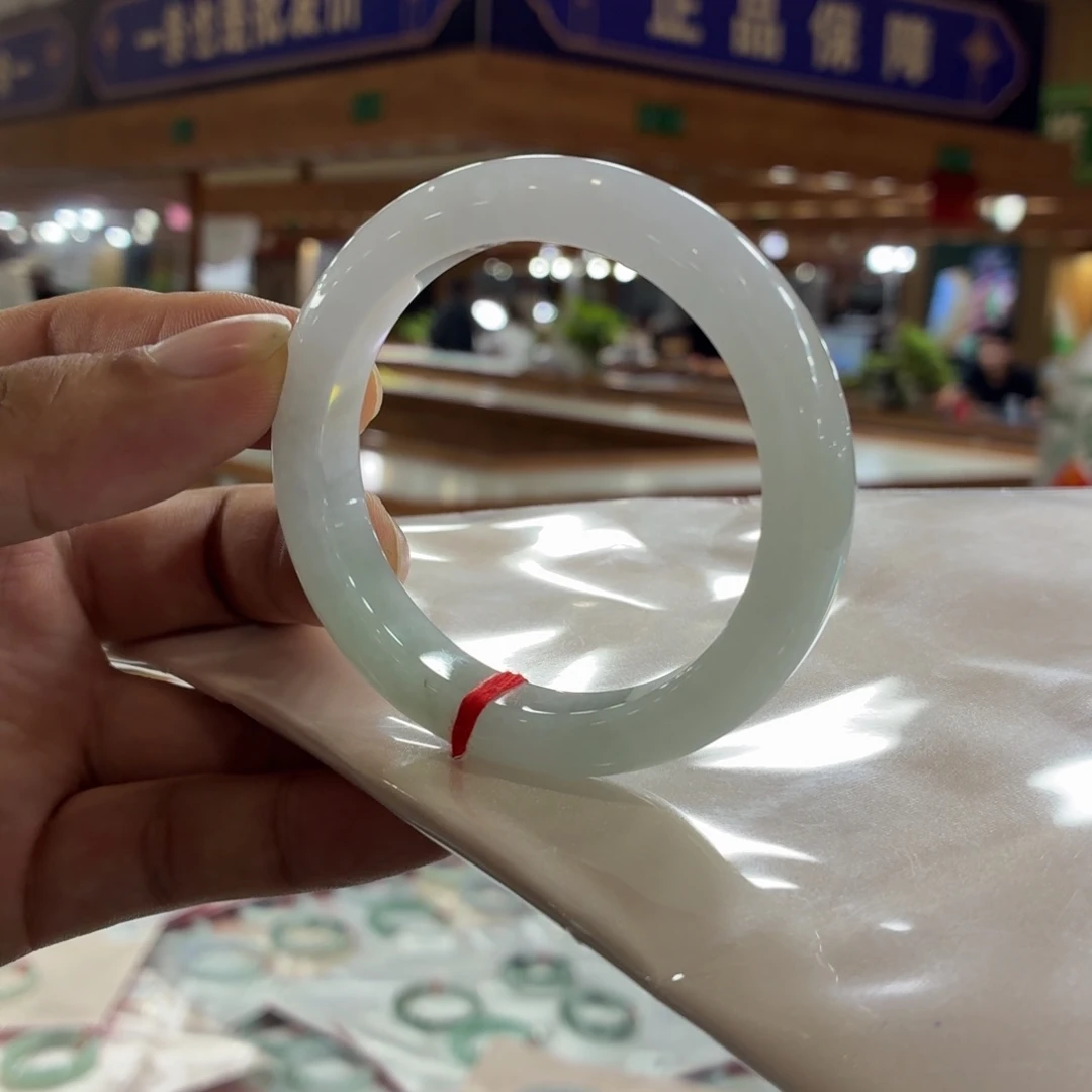 翡翠未镶嵌手镯手镯