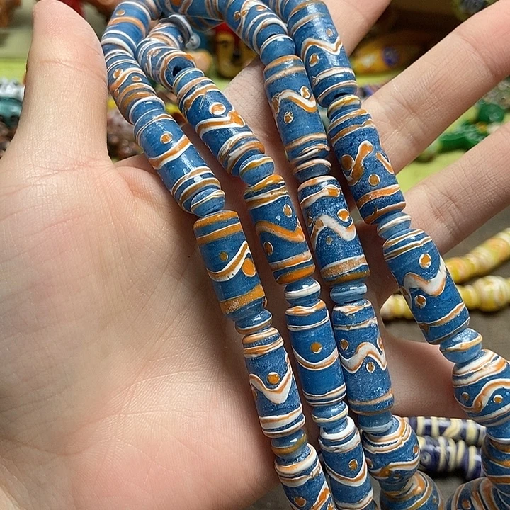玻璃颈饰小姐姐专拍