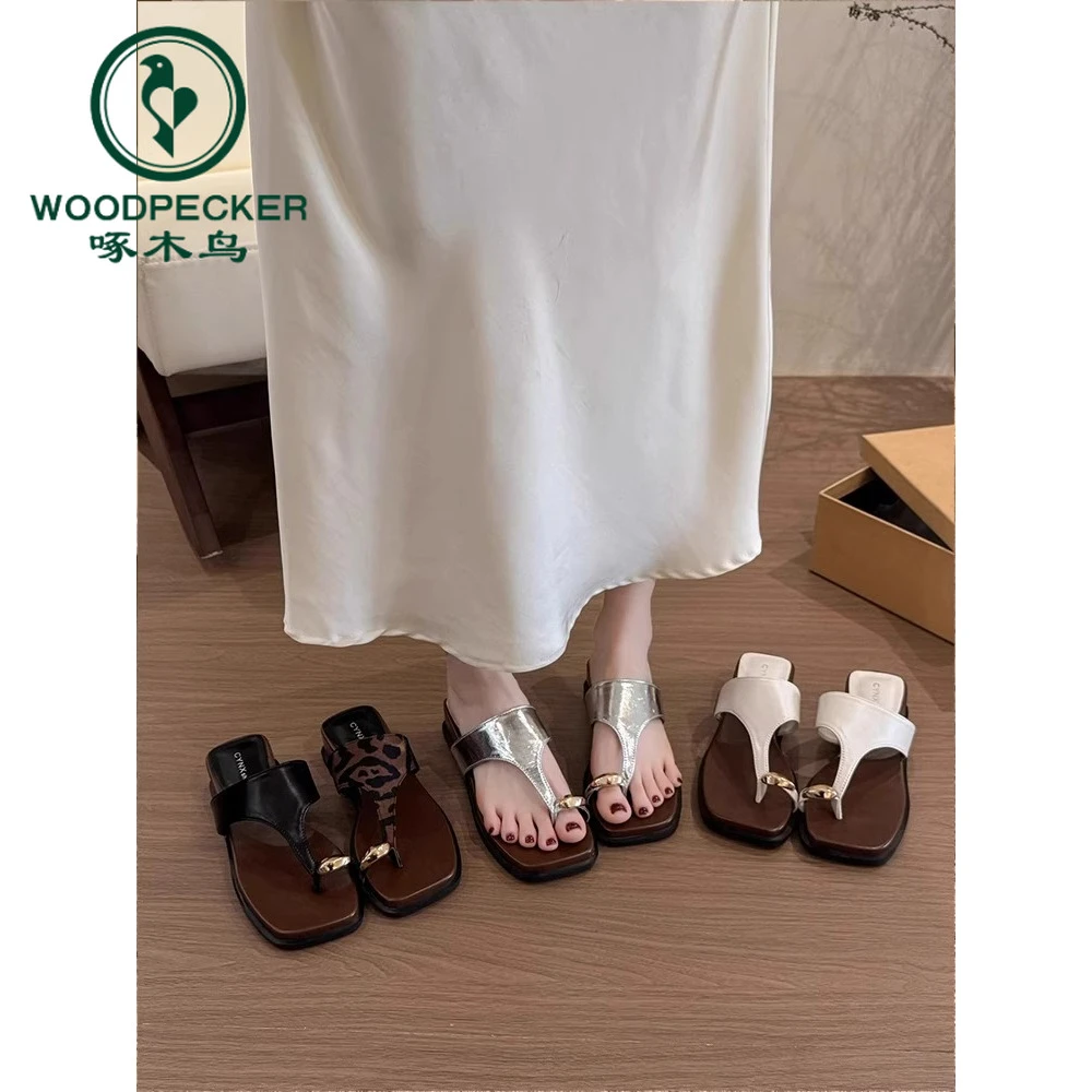 啄木鸟厚底增高坡跟套趾凉拖鞋女夏季外穿2025款配裙子凉鞋人字拖