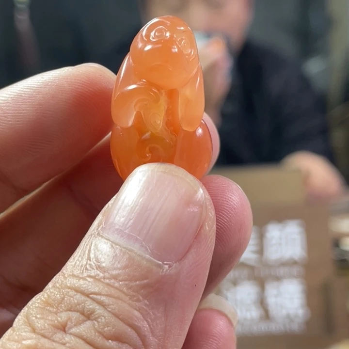 颈饰未镶嵌南红玛瑙
