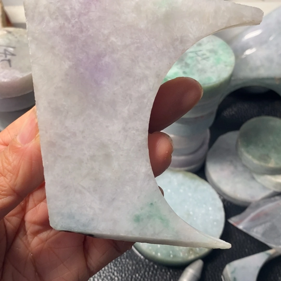 翡翠未镶嵌颈饰缅甸A货