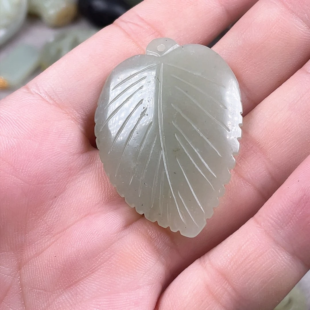 和田玉（糖玉）未镶嵌颈饰