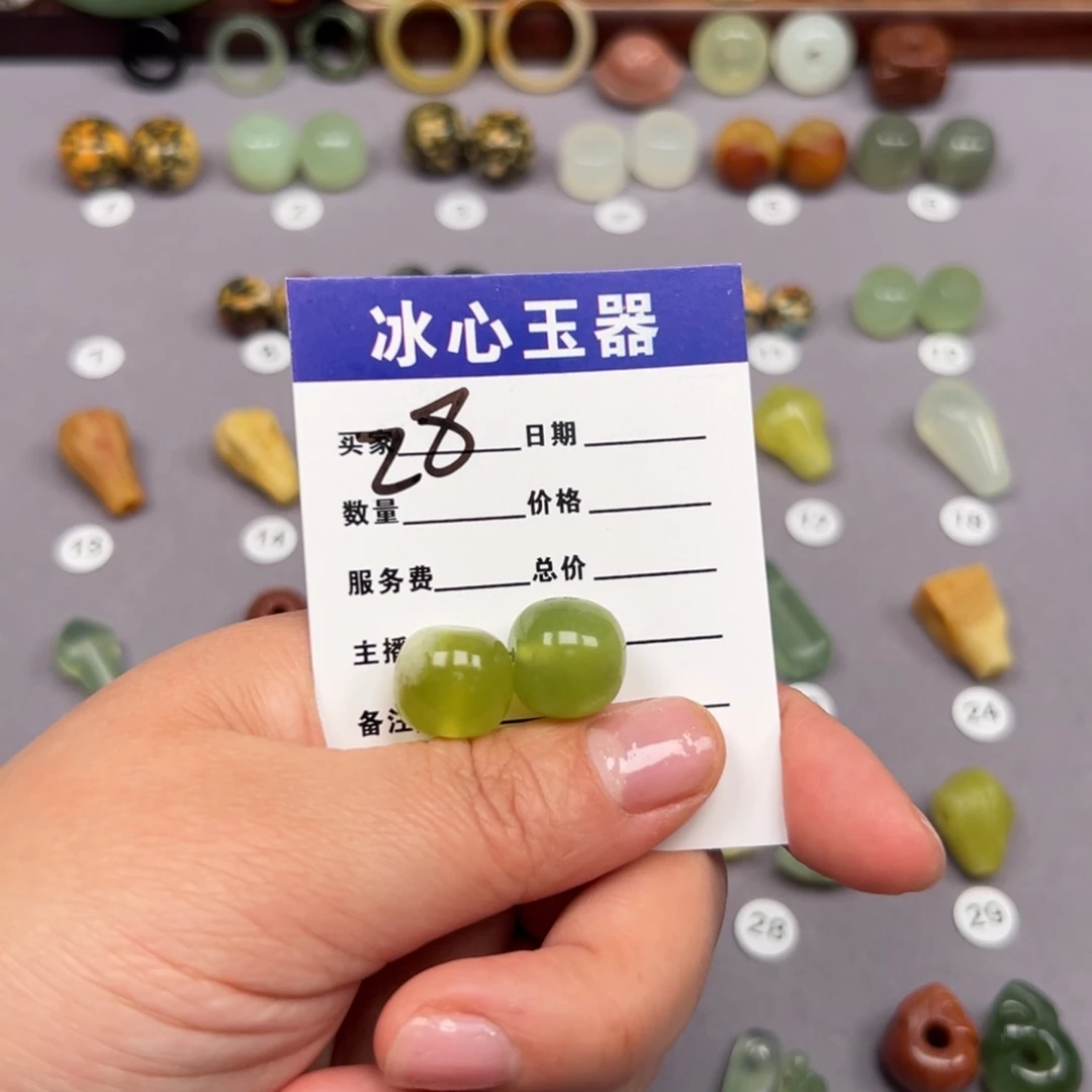蛇纹石玉颈饰未镶嵌啊*