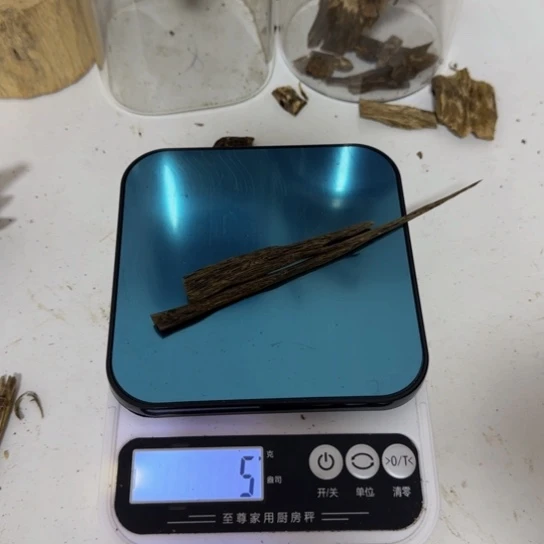 广***锋线香海南黑棋沉水树心油原材料