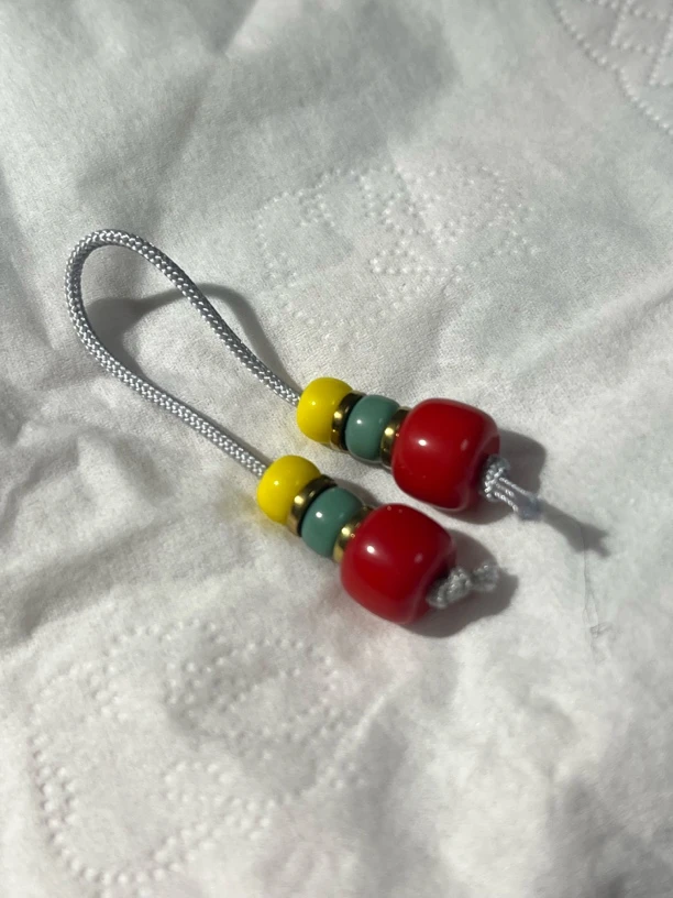 雪巴琉璃红色第子珠