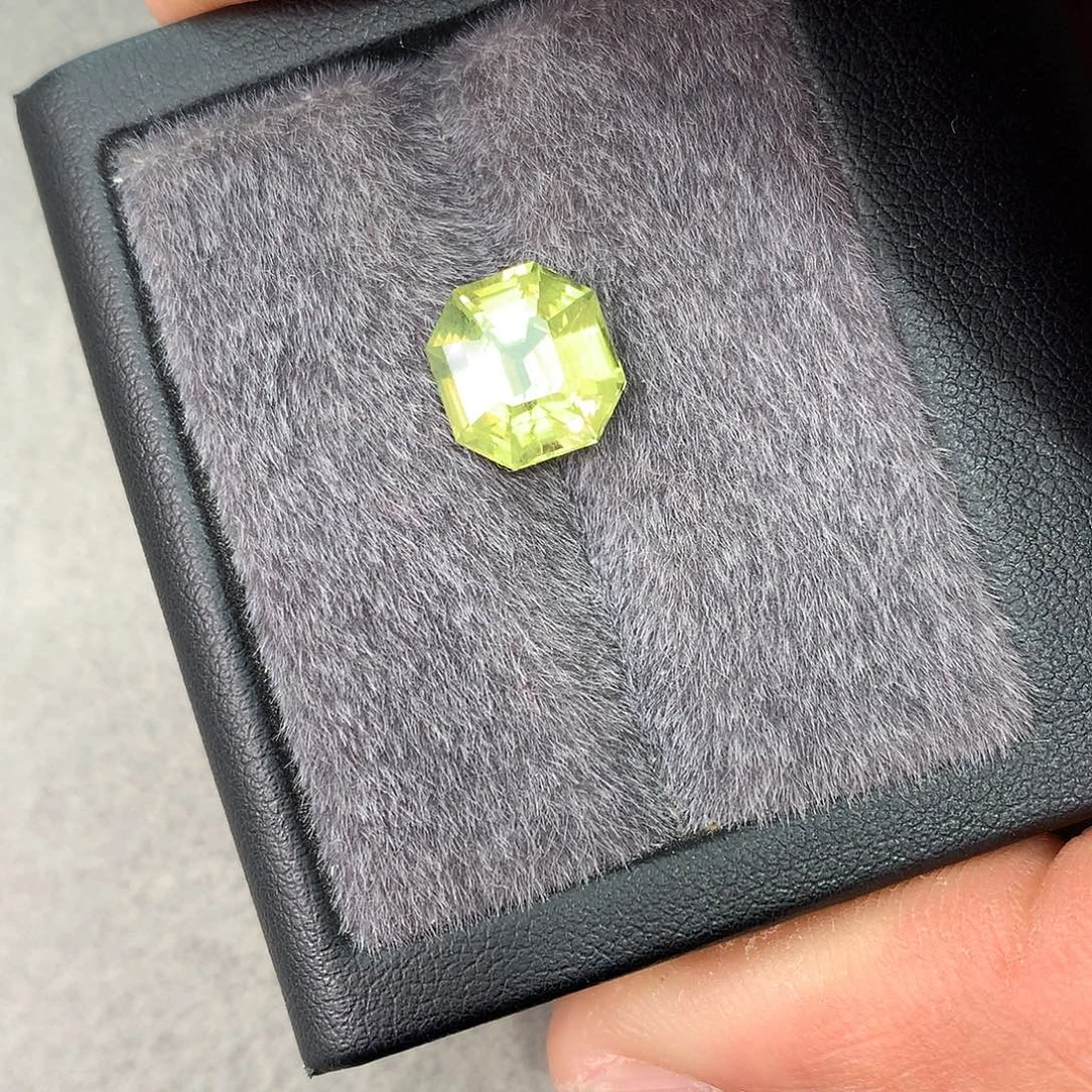 裸石金绿宝石4.69克拉