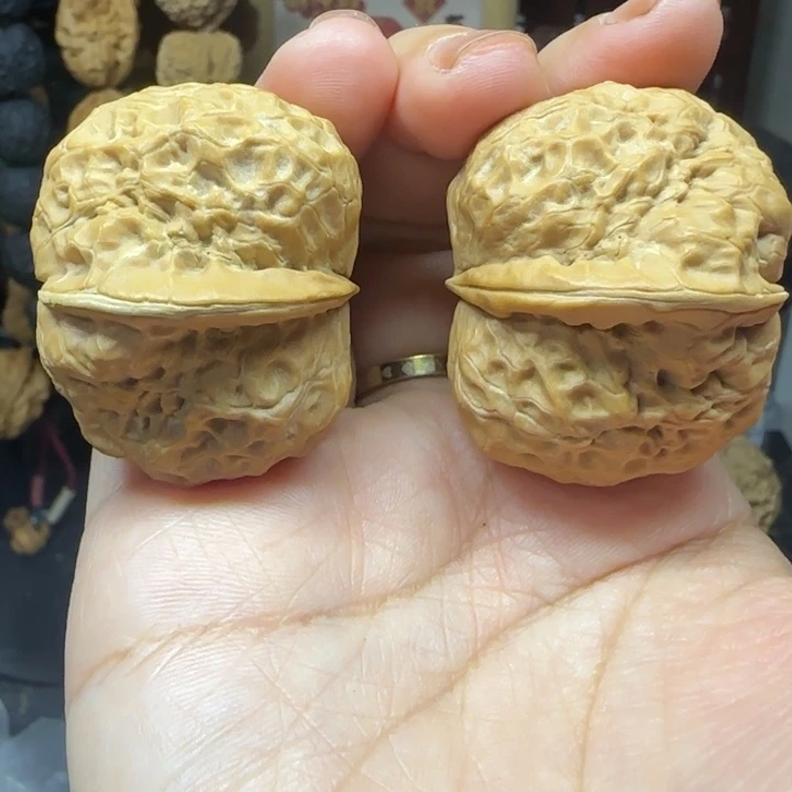 文玩核桃吊坠马蹄