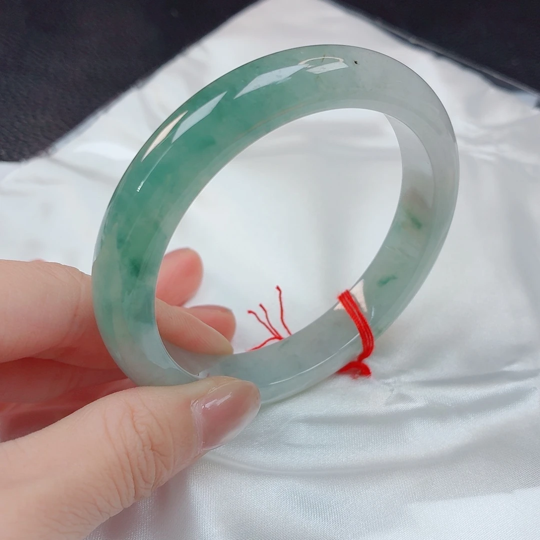 翡翠未镶嵌手镯57