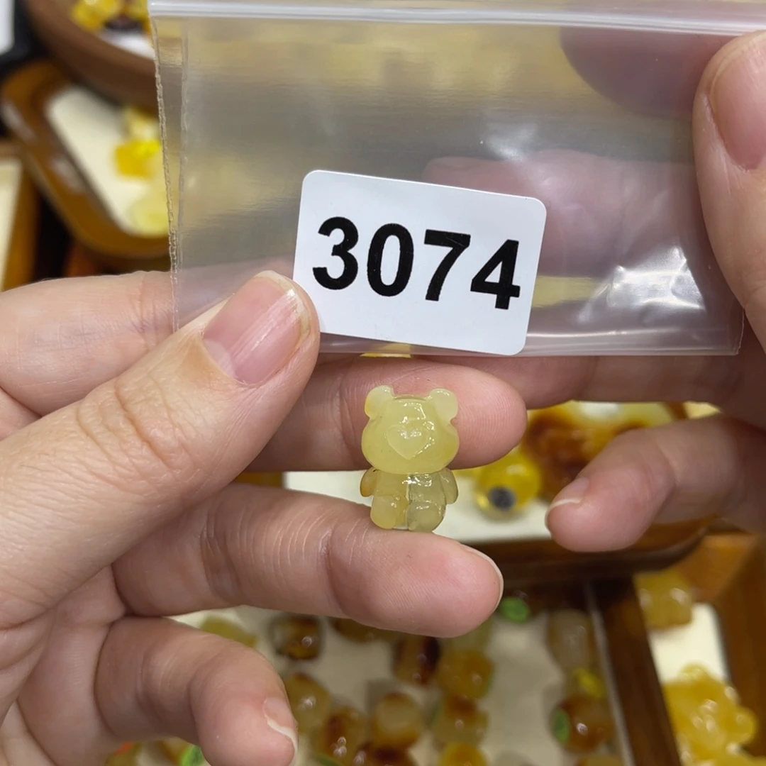 琥珀珠宝奇石未镶嵌