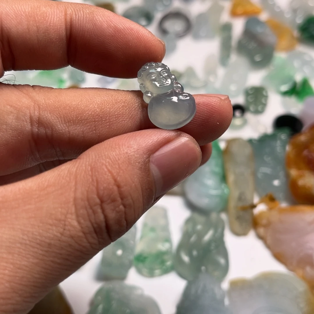 翡翠未镶嵌颈饰天然翡翠