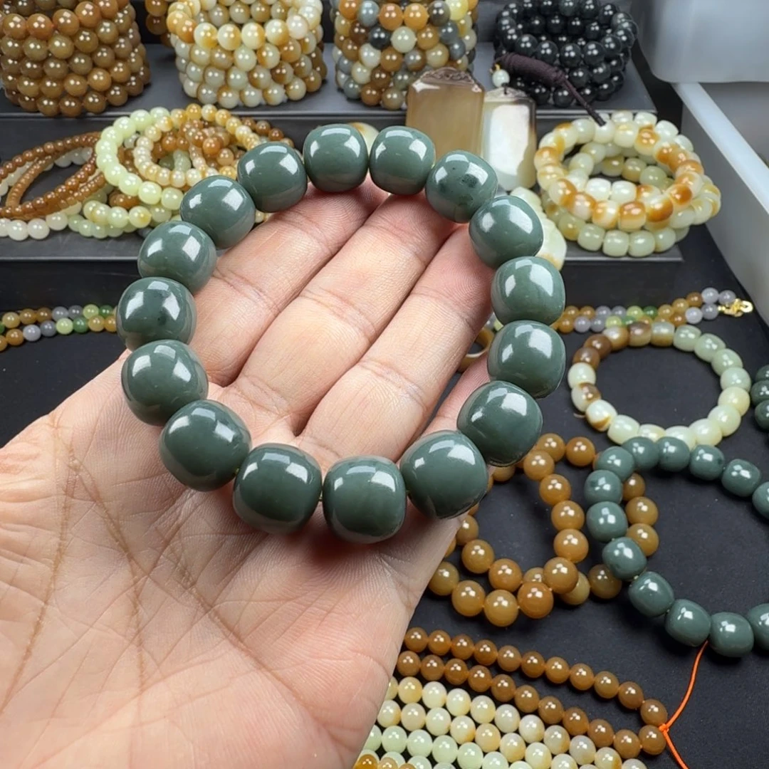 心***境和田玉未镶嵌手链