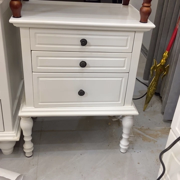 木圆角款梧桐木实木床头柜