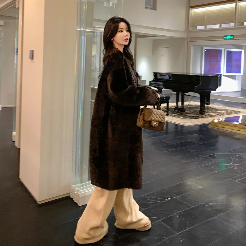 2025冬装新款西班牙进口拉贡皮毛一体外套女时尚显瘦长款皮草大衣