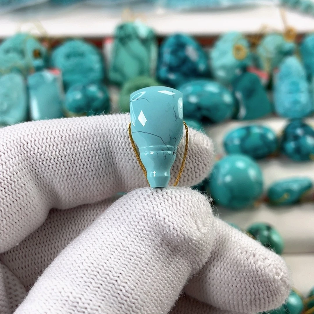 绿松石未镶嵌车挂对孔11.2