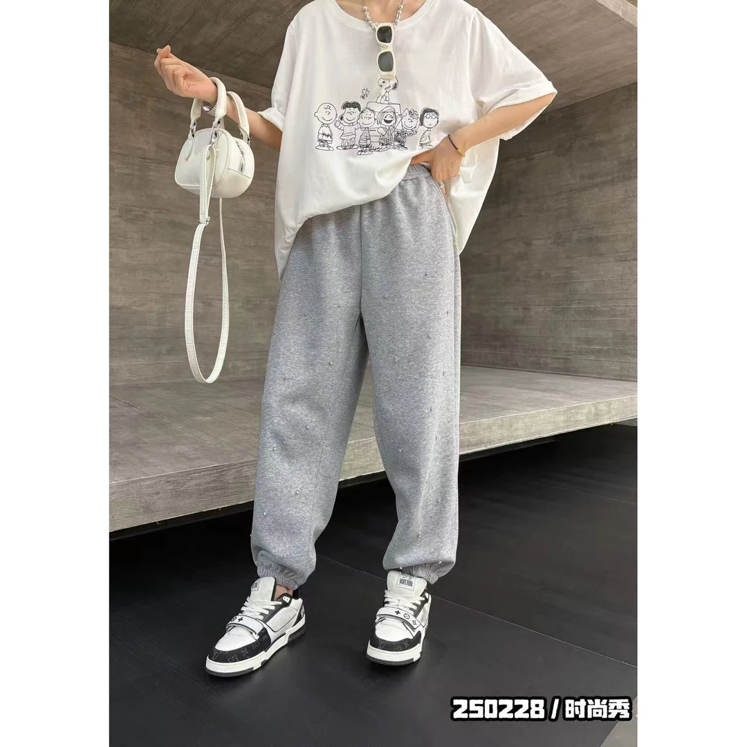 季公子2025早秋全弹宽松钻卫裤250228