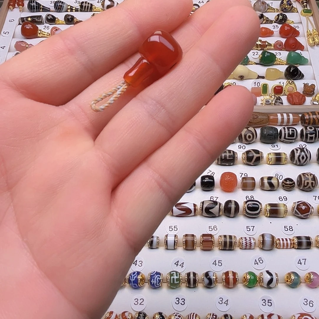 X***t玛瑙/玉髓合金颈饰