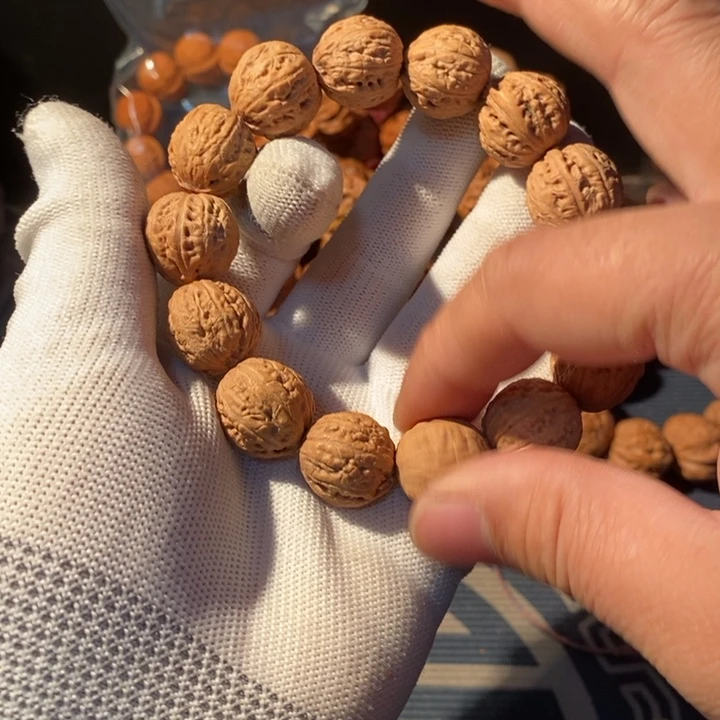 文玩核桃手串……55