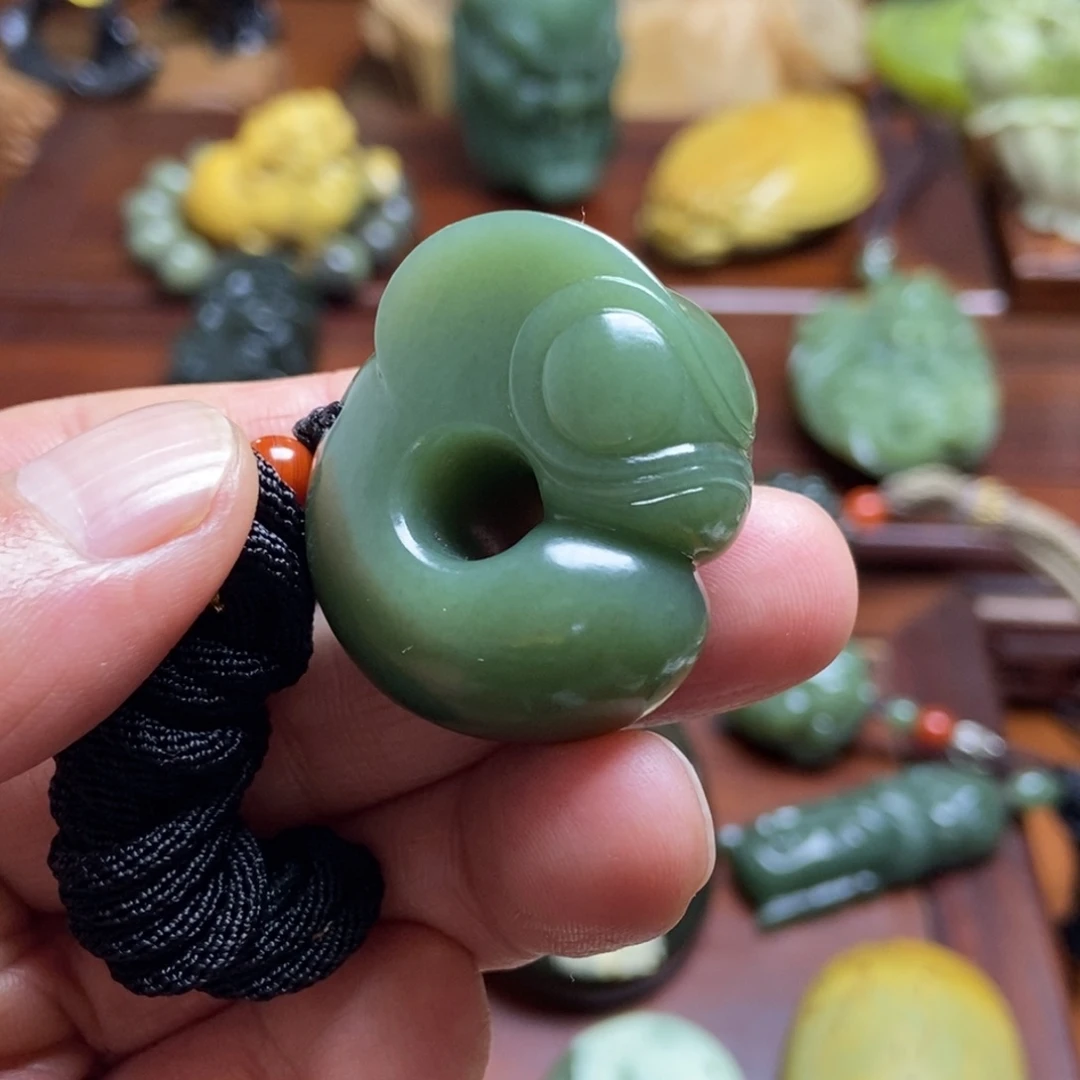 岫岩老玉（透闪石质玉）挂件未镶嵌道*